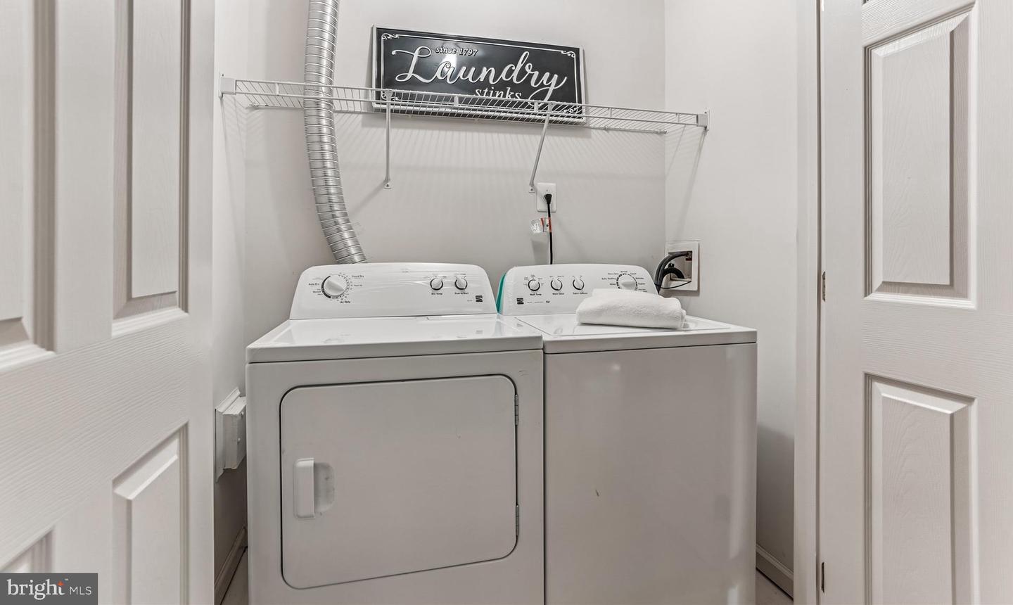 4134 LECLAIR CT, FAIRFAX, Virginia 22033, 3 Bedrooms Bedrooms, ,2 BathroomsBathrooms,Residential,For sale,4134 LECLAIR CT,VAFX2267208 MLS # VAFX2267208