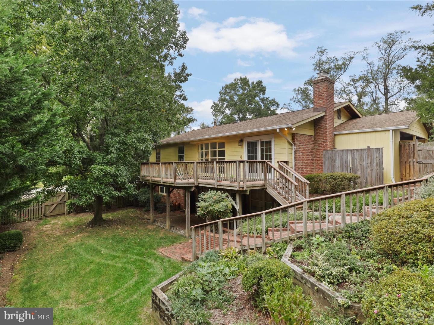 4106 BREEZEWOOD LN, ANNANDALE, Virginia 22003, 3 Bedrooms Bedrooms, ,3 BathroomsBathrooms,Residential,For sale,4106 BREEZEWOOD LN,VAFX2267280 MLS # VAFX2267280