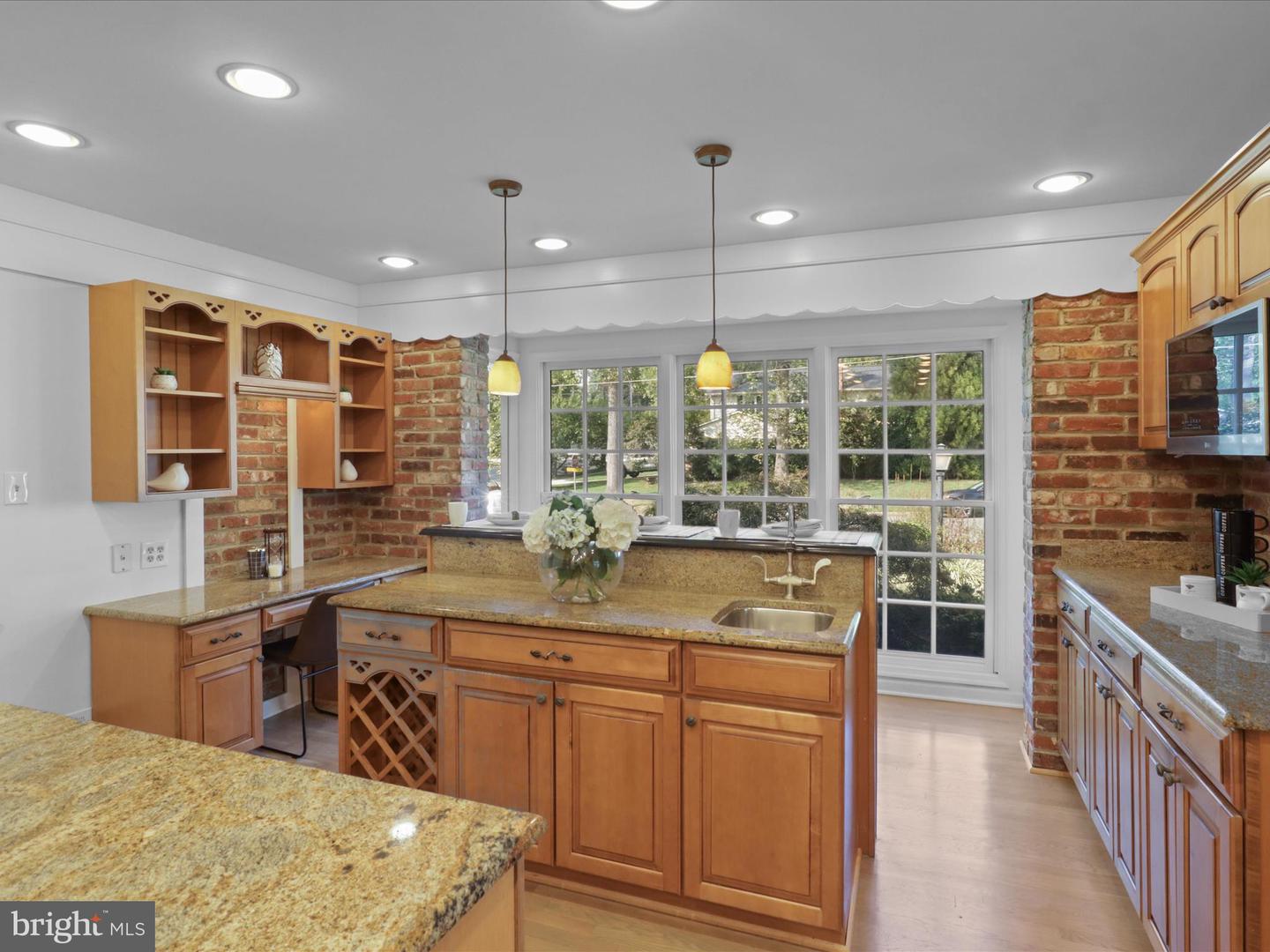4106 BREEZEWOOD LN, ANNANDALE, Virginia 22003, 3 Bedrooms Bedrooms, ,3 BathroomsBathrooms,Residential,For sale,4106 BREEZEWOOD LN,VAFX2267280 MLS # VAFX2267280