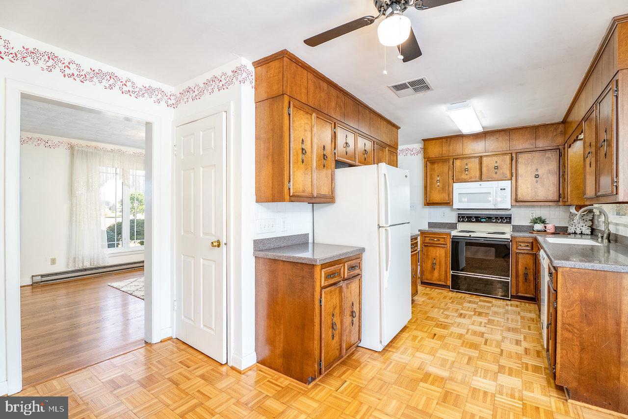 3107 RAWLEY PIKE, ROCKINGHAM, Virginia 22801, 3 Bedrooms Bedrooms, ,2 BathroomsBathrooms,Residential,For sale,3107 RAWLEY PIKE,VARO2002584 MLS # VARO2002584