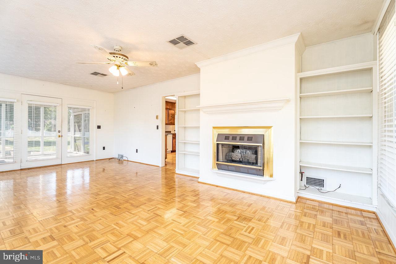 3107 RAWLEY PIKE, ROCKINGHAM, Virginia 22801, 3 Bedrooms Bedrooms, ,2 BathroomsBathrooms,Residential,For sale,3107 RAWLEY PIKE,VARO2002584 MLS # VARO2002584