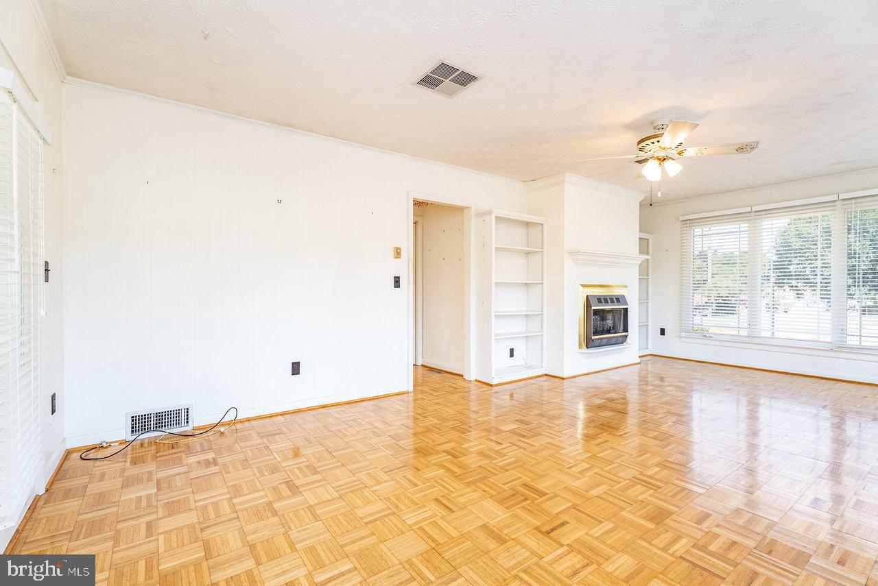 3107 RAWLEY PIKE, ROCKINGHAM, Virginia 22801, 3 Bedrooms Bedrooms, ,2 BathroomsBathrooms,Residential,For sale,3107 RAWLEY PIKE,VARO2002584 MLS # VARO2002584