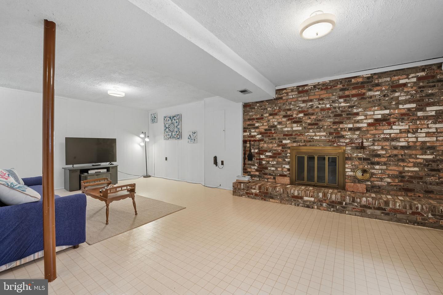 9085 BABER DR, MANASSAS, Virginia 20112, 4 Bedrooms Bedrooms, ,2 BathroomsBathrooms,Residential,For sale,9085 BABER DR,VAPW2104114 MLS # VAPW2104114