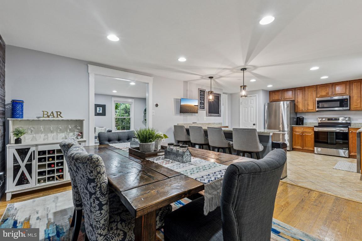 4603 HOLBORN AVE, ANNANDALE, Virginia 22003, 5 Bedrooms Bedrooms, ,2 BathroomsBathrooms,Residential,For sale,4603 HOLBORN AVE,VAFX2267460 MLS # VAFX2267460