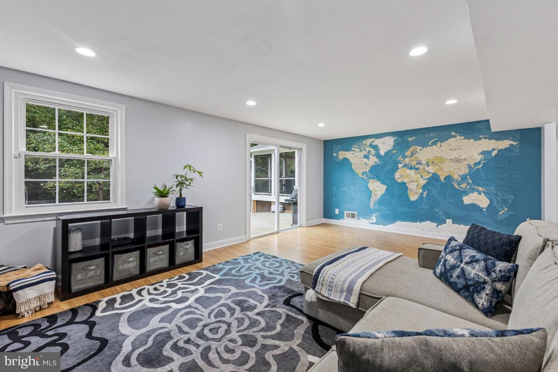 4603 HOLBORN AVE, ANNANDALE, Virginia 22003, 5 Bedrooms Bedrooms, ,2 BathroomsBathrooms,Residential,For sale,4603 HOLBORN AVE,VAFX2267460 MLS # VAFX2267460