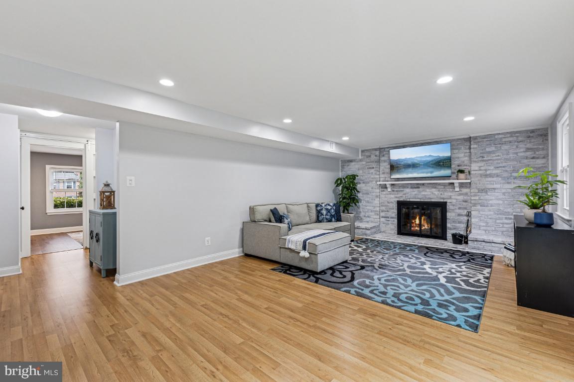 4603 HOLBORN AVE, ANNANDALE, Virginia 22003, 5 Bedrooms Bedrooms, ,2 BathroomsBathrooms,Residential,For sale,4603 HOLBORN AVE,VAFX2267460 MLS # VAFX2267460