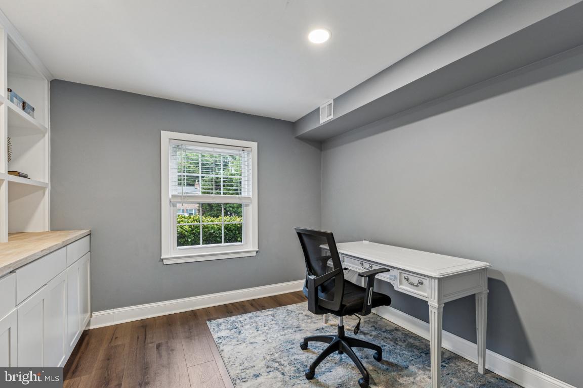 4603 HOLBORN AVE, ANNANDALE, Virginia 22003, 5 Bedrooms Bedrooms, ,2 BathroomsBathrooms,Residential,For sale,4603 HOLBORN AVE,VAFX2267460 MLS # VAFX2267460