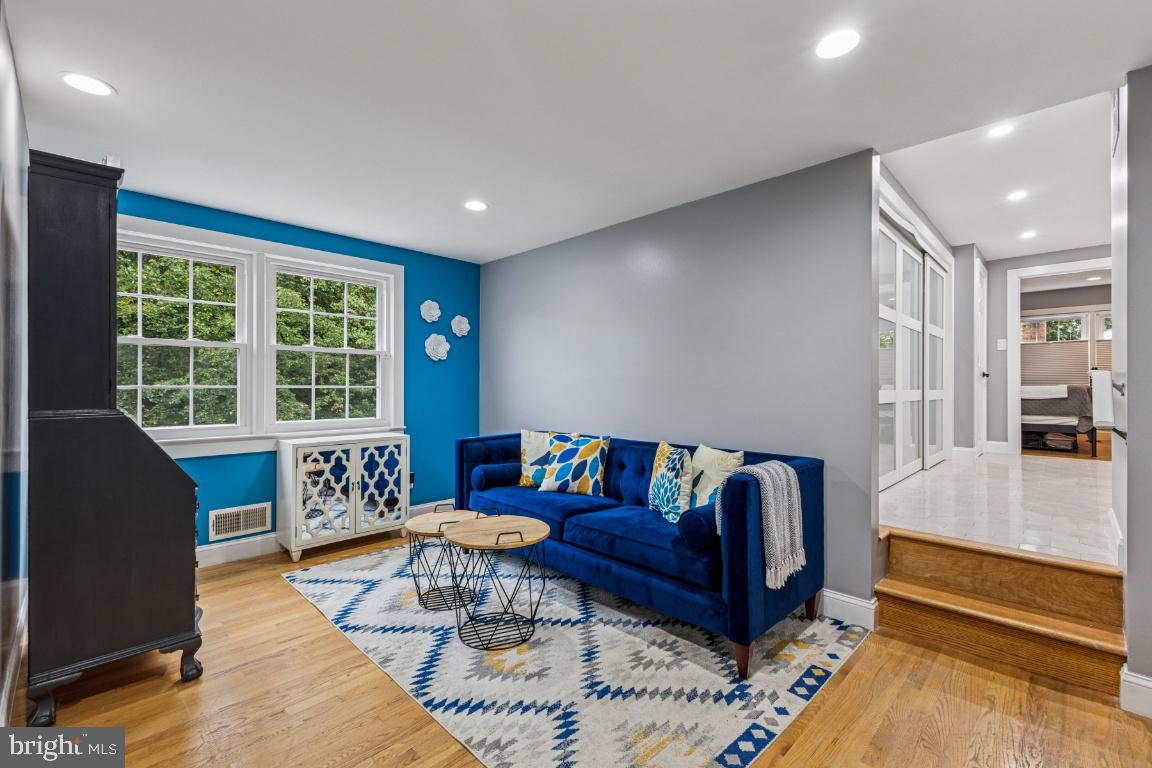 4603 HOLBORN AVE, ANNANDALE, Virginia 22003, 5 Bedrooms Bedrooms, ,2 BathroomsBathrooms,Residential,For sale,4603 HOLBORN AVE,VAFX2267460 MLS # VAFX2267460