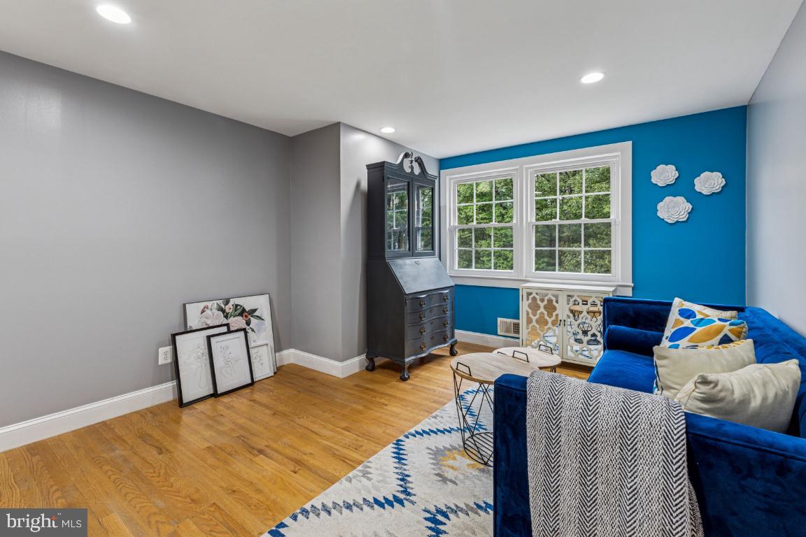 4603 HOLBORN AVE, ANNANDALE, Virginia 22003, 5 Bedrooms Bedrooms, ,2 BathroomsBathrooms,Residential,For sale,4603 HOLBORN AVE,VAFX2267460 MLS # VAFX2267460