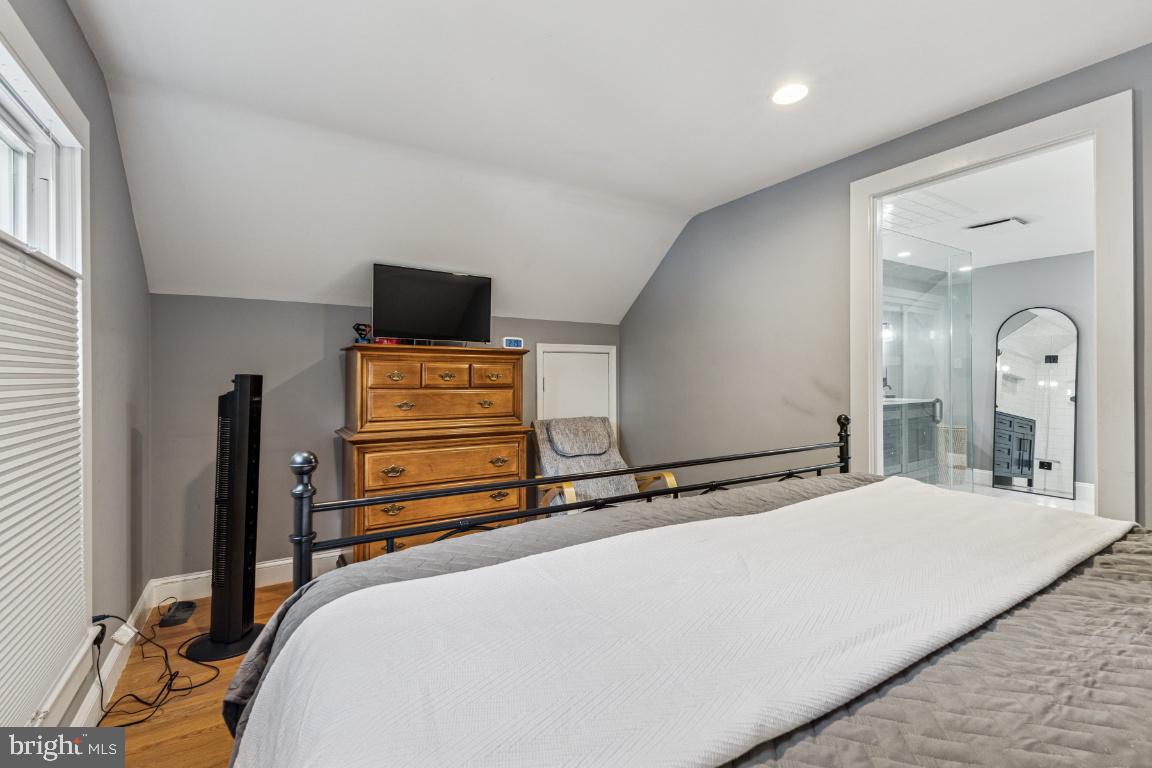 4603 HOLBORN AVE, ANNANDALE, Virginia 22003, 5 Bedrooms Bedrooms, ,2 BathroomsBathrooms,Residential,For sale,4603 HOLBORN AVE,VAFX2267460 MLS # VAFX2267460