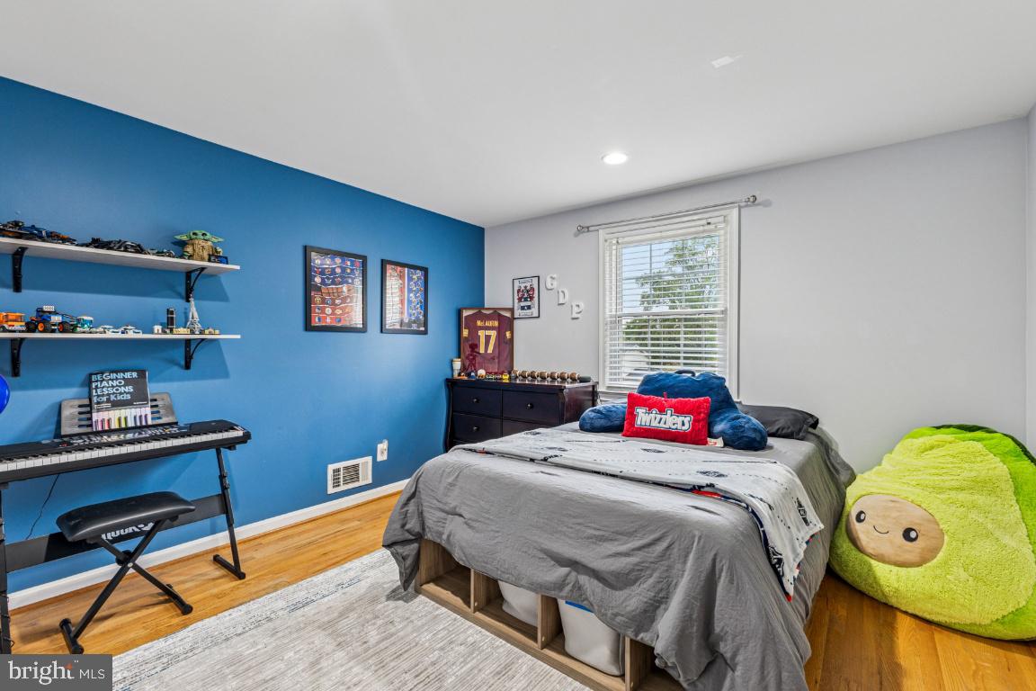 4603 HOLBORN AVE, ANNANDALE, Virginia 22003, 5 Bedrooms Bedrooms, ,2 BathroomsBathrooms,Residential,For sale,4603 HOLBORN AVE,VAFX2267460 MLS # VAFX2267460