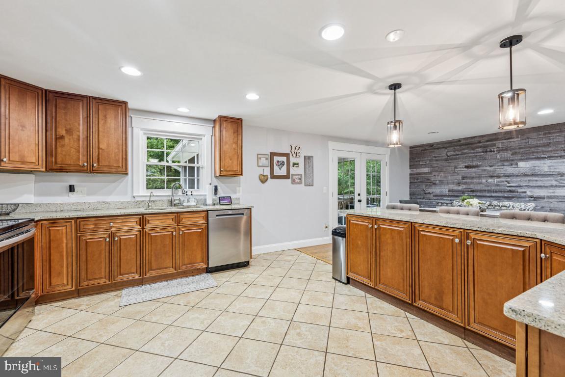 4603 HOLBORN AVE, ANNANDALE, Virginia 22003, 5 Bedrooms Bedrooms, ,2 BathroomsBathrooms,Residential,For sale,4603 HOLBORN AVE,VAFX2267460 MLS # VAFX2267460