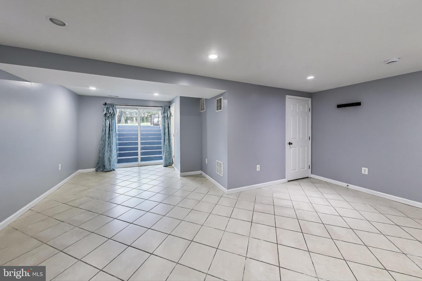 15116 ALASKA RD, WOODBRIDGE, Virginia 22191, 5 Bedrooms Bedrooms, ,2 BathroomsBathrooms,Residential,For sale,15116 ALASKA RD,VAPW2104120 MLS # VAPW2104120