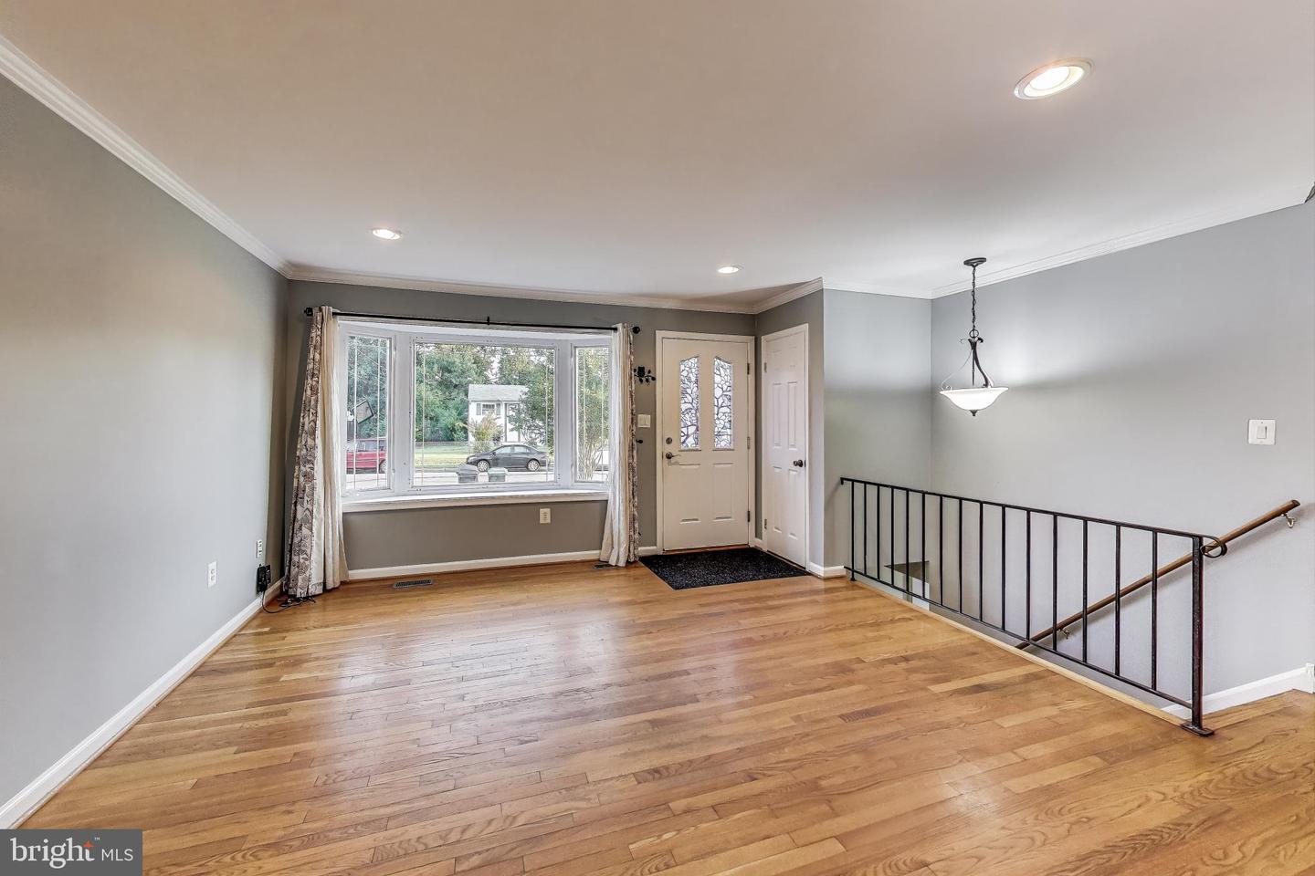 15116 ALASKA RD, WOODBRIDGE, Virginia 22191, 5 Bedrooms Bedrooms, ,2 BathroomsBathrooms,Residential,For sale,15116 ALASKA RD,VAPW2104120 MLS # VAPW2104120