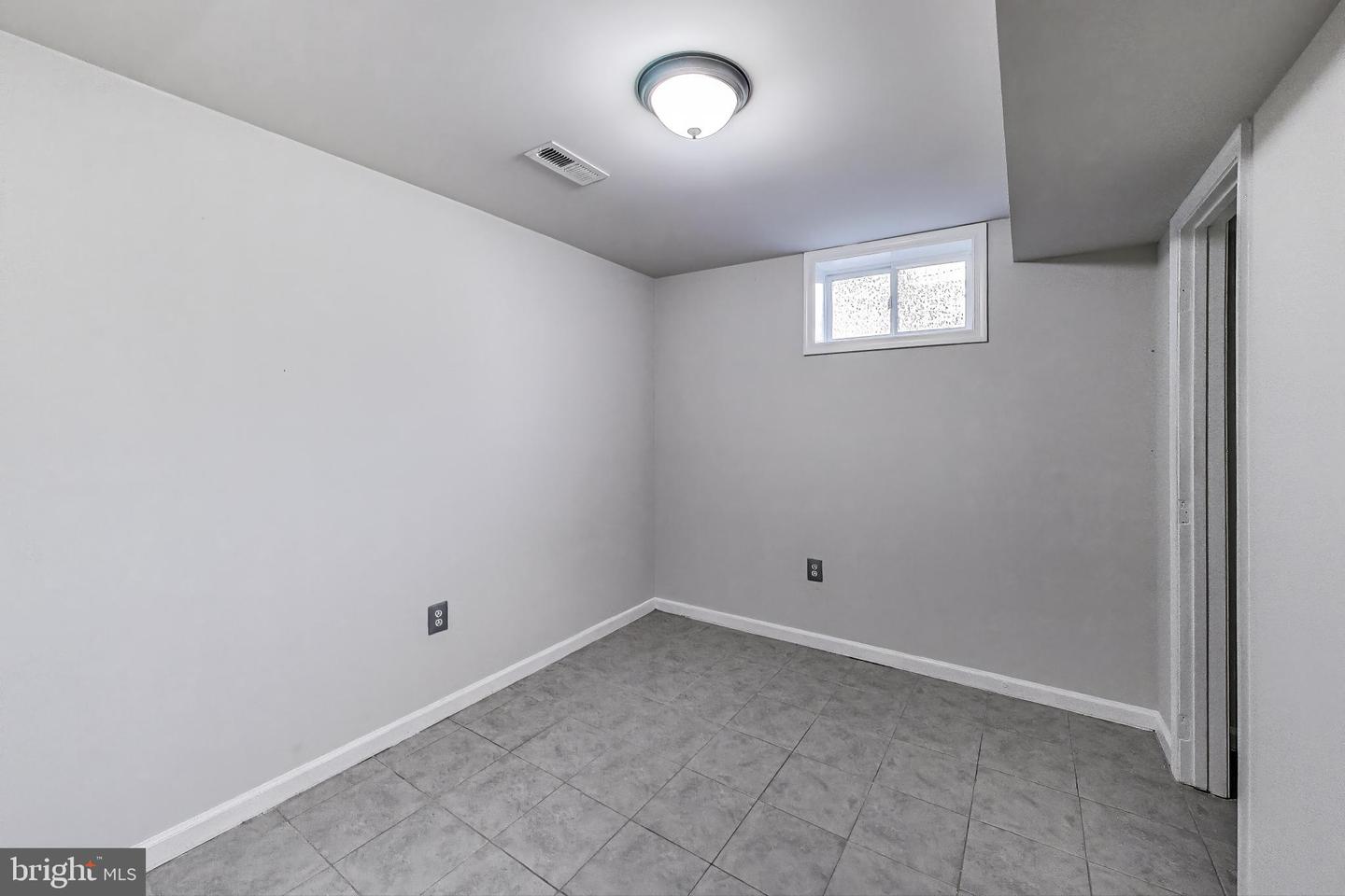 15116 ALASKA RD, WOODBRIDGE, Virginia 22191, 5 Bedrooms Bedrooms, ,2 BathroomsBathrooms,Residential,For sale,15116 ALASKA RD,VAPW2104120 MLS # VAPW2104120