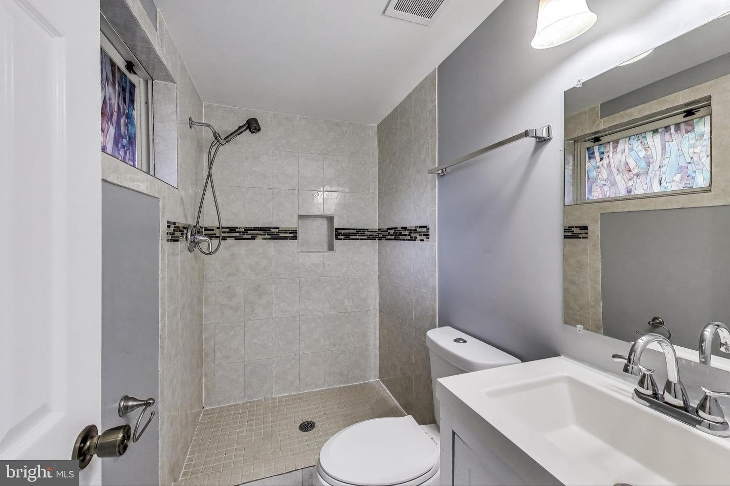 15116 ALASKA RD, WOODBRIDGE, Virginia 22191, 5 Bedrooms Bedrooms, ,2 BathroomsBathrooms,Residential,For sale,15116 ALASKA RD,VAPW2104120 MLS # VAPW2104120