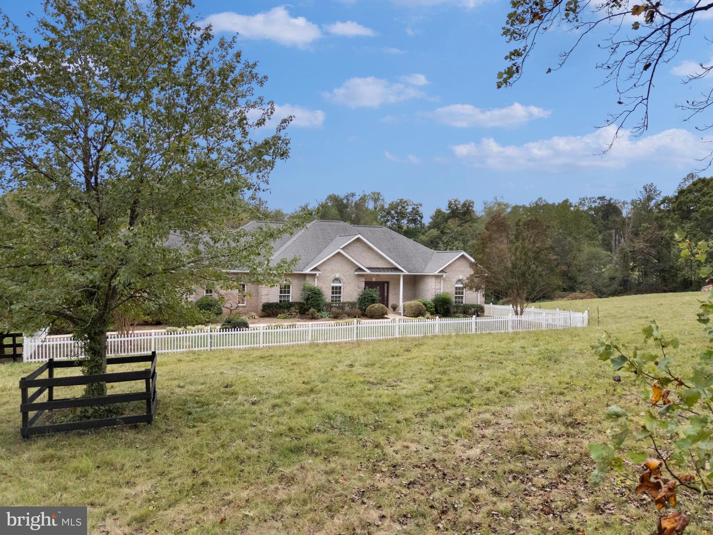 7380 W HOOVER RD, REVA, Virginia 22735, 4 Bedrooms Bedrooms, ,3 BathroomsBathrooms,Residential,For sale,7380 W HOOVER RD,VAMA2002446 MLS # VAMA2002446