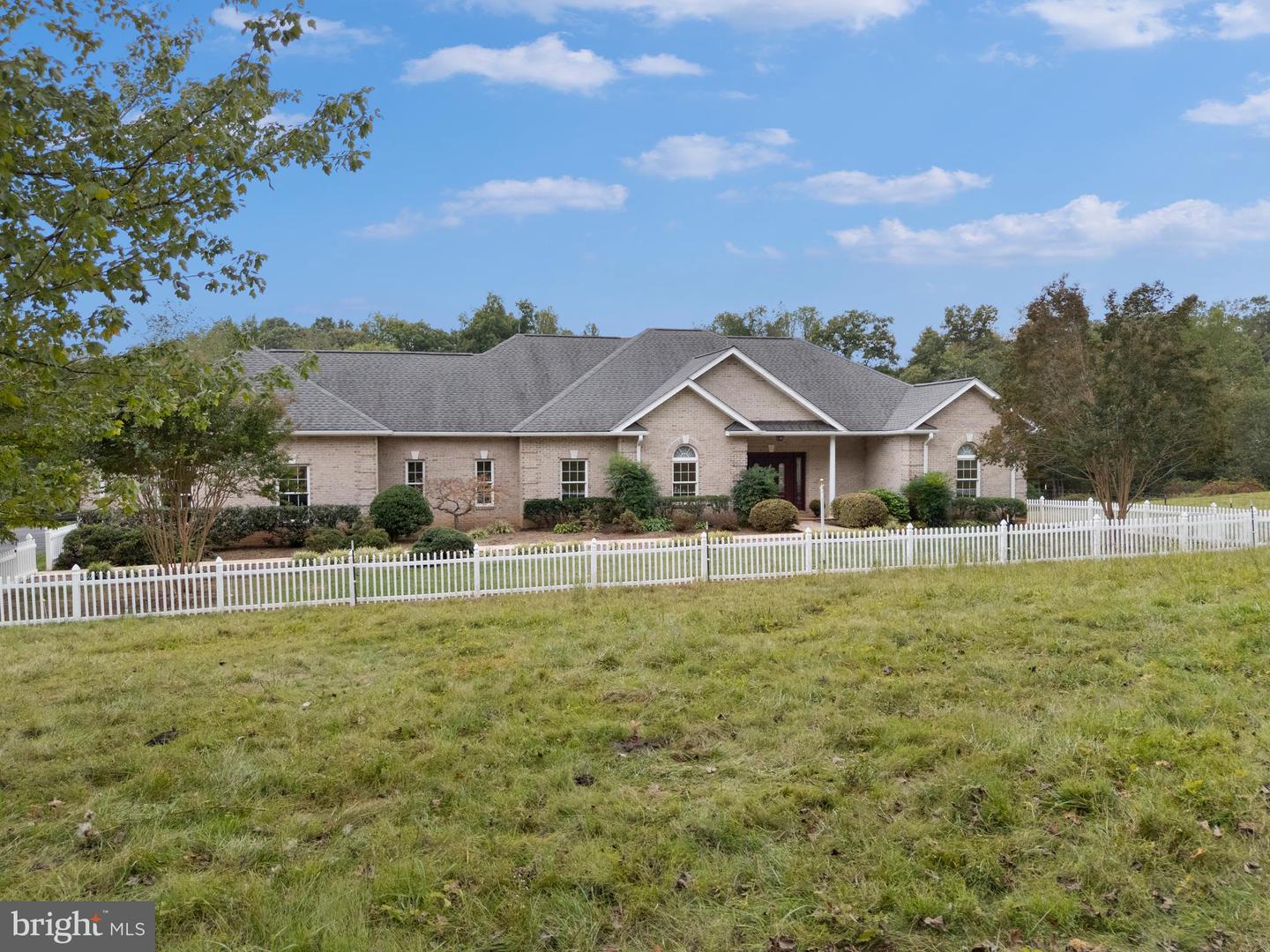 7380 W HOOVER RD, REVA, Virginia 22735, 4 Bedrooms Bedrooms, ,3 BathroomsBathrooms,Residential,For sale,7380 W HOOVER RD,VAMA2002446 MLS # VAMA2002446