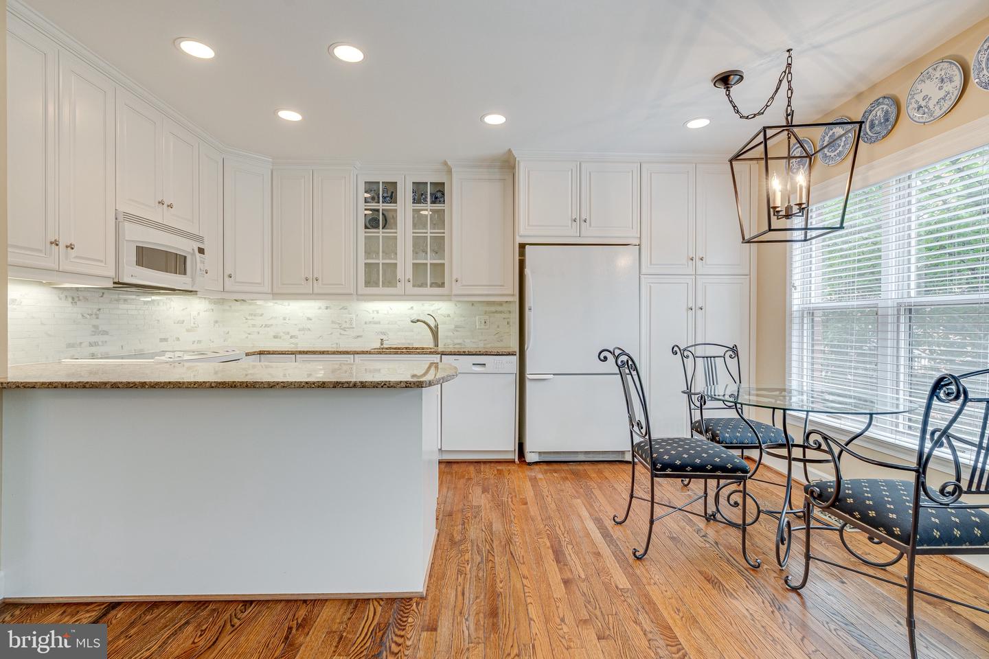 1477 HAMPTON HILL CIR, MCLEAN, Virginia 22101, 3 Bedrooms Bedrooms, ,2 BathroomsBathrooms,Residential,For sale,1477 HAMPTON HILL CIR,VAFX2267586 MLS # VAFX2267586