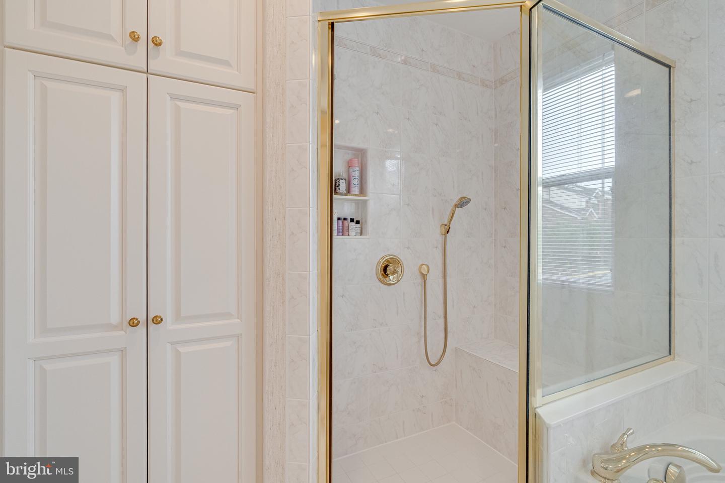 1477 HAMPTON HILL CIR, MCLEAN, Virginia 22101, 3 Bedrooms Bedrooms, ,2 BathroomsBathrooms,Residential,For sale,1477 HAMPTON HILL CIR,VAFX2267586 MLS # VAFX2267586