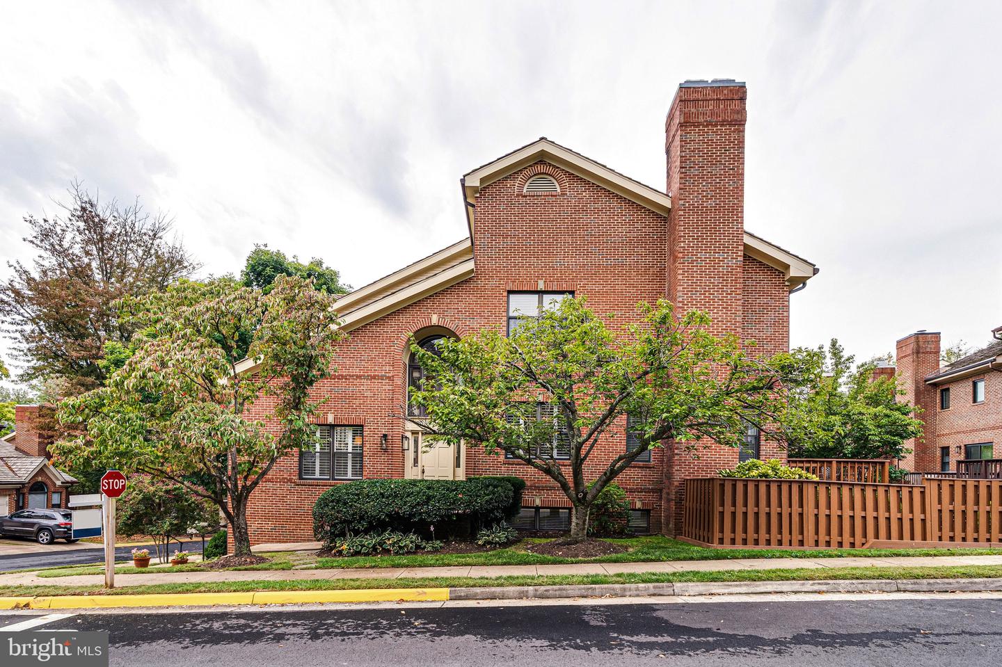 1477 HAMPTON HILL CIR, MCLEAN, Virginia 22101, 3 Bedrooms Bedrooms, ,2 BathroomsBathrooms,Residential,For sale,1477 HAMPTON HILL CIR,VAFX2267586 MLS # VAFX2267586