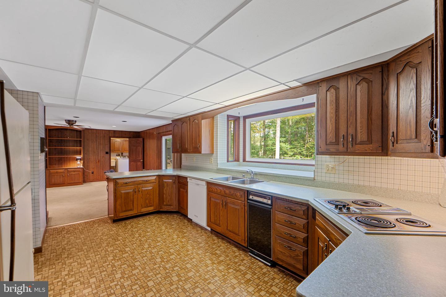 6131 MOONPATTERNS TRL, FAIRFAX STATION, Virginia 22039, 3 Bedrooms Bedrooms, ,3 BathroomsBathrooms,Residential,For sale,6131 MOONPATTERNS TRL,VAFX2267670 MLS # VAFX2267670