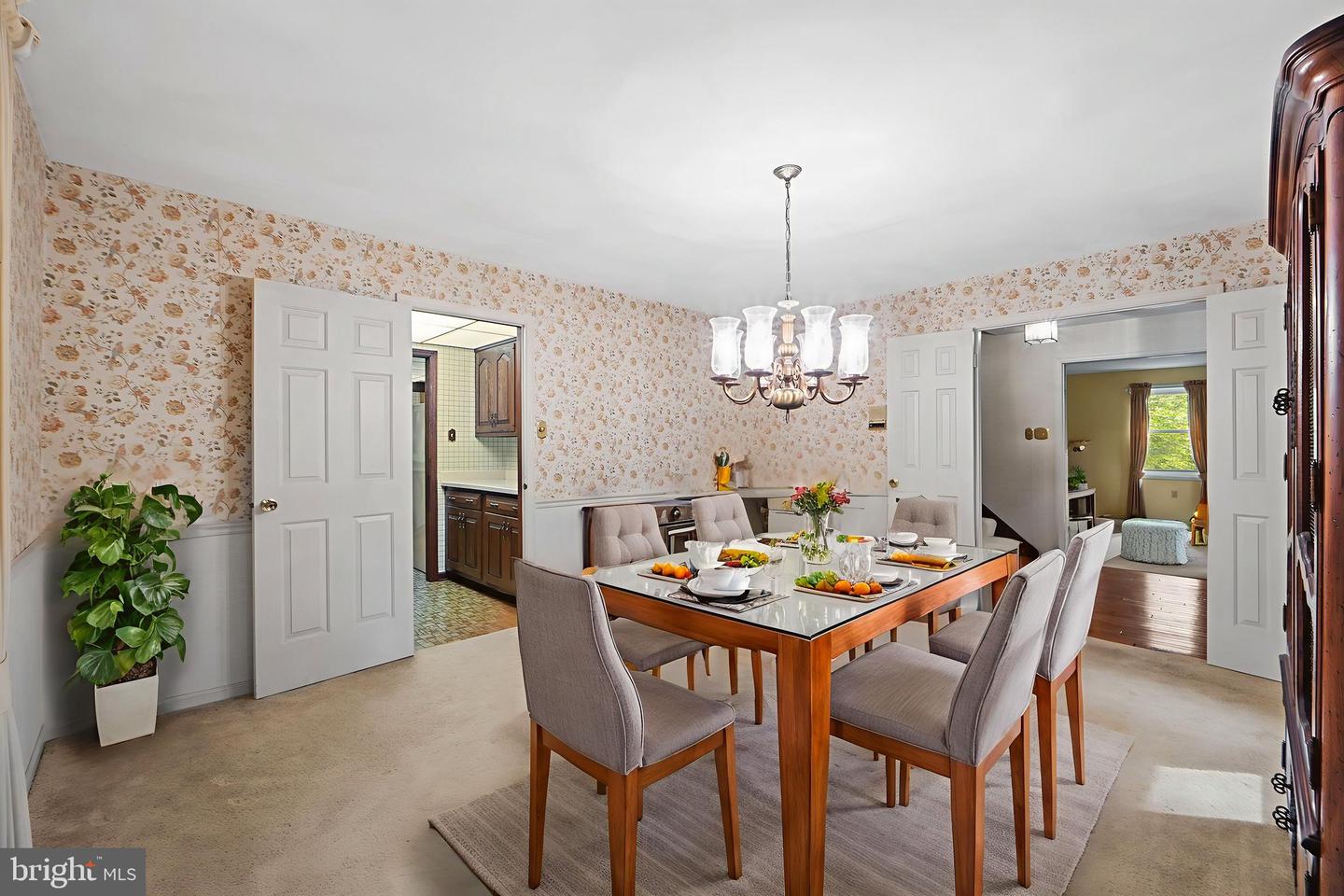 6131 MOONPATTERNS TRL, FAIRFAX STATION, Virginia 22039, 3 Bedrooms Bedrooms, ,3 BathroomsBathrooms,Residential,For sale,6131 MOONPATTERNS TRL,VAFX2267670 MLS # VAFX2267670