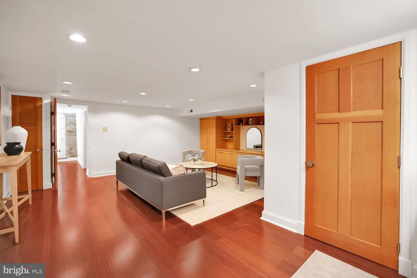 1420 35TH ST NW, WASHINGTON, District Of Columbia 20007, 3 Bedrooms Bedrooms, ,3 BathroomsBathrooms,Residential,For sale,1420 35TH ST NW,DCDC2222774 MLS # DCDC2222774