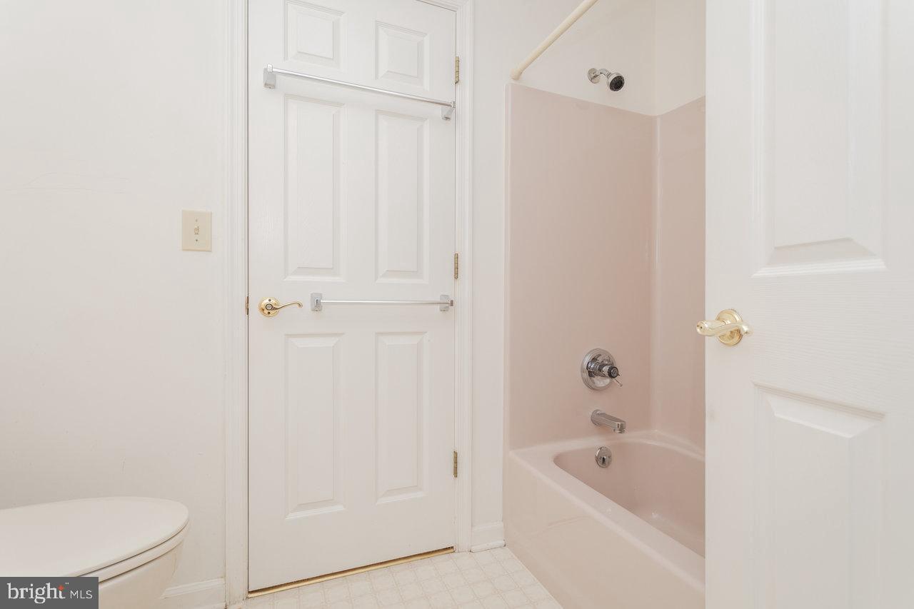 624 ERICKSON AVE, ROCKINGHAM, Virginia 22801, 3 Bedrooms Bedrooms, ,3 BathroomsBathrooms,Residential,For sale,624 ERICKSON AVE,VARO2002588 MLS # VARO2002588