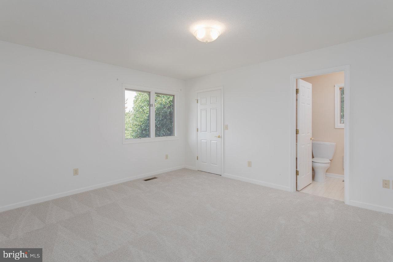 624 ERICKSON AVE, ROCKINGHAM, Virginia 22801, 3 Bedrooms Bedrooms, ,3 BathroomsBathrooms,Residential,For sale,624 ERICKSON AVE,VARO2002588 MLS # VARO2002588