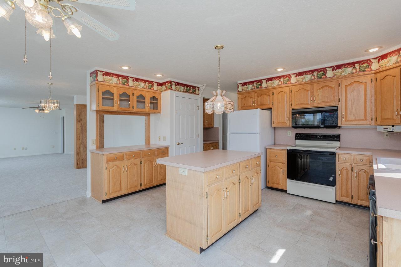 624 ERICKSON AVE, ROCKINGHAM, Virginia 22801, 3 Bedrooms Bedrooms, ,3 BathroomsBathrooms,Residential,For sale,624 ERICKSON AVE,VARO2002588 MLS # VARO2002588