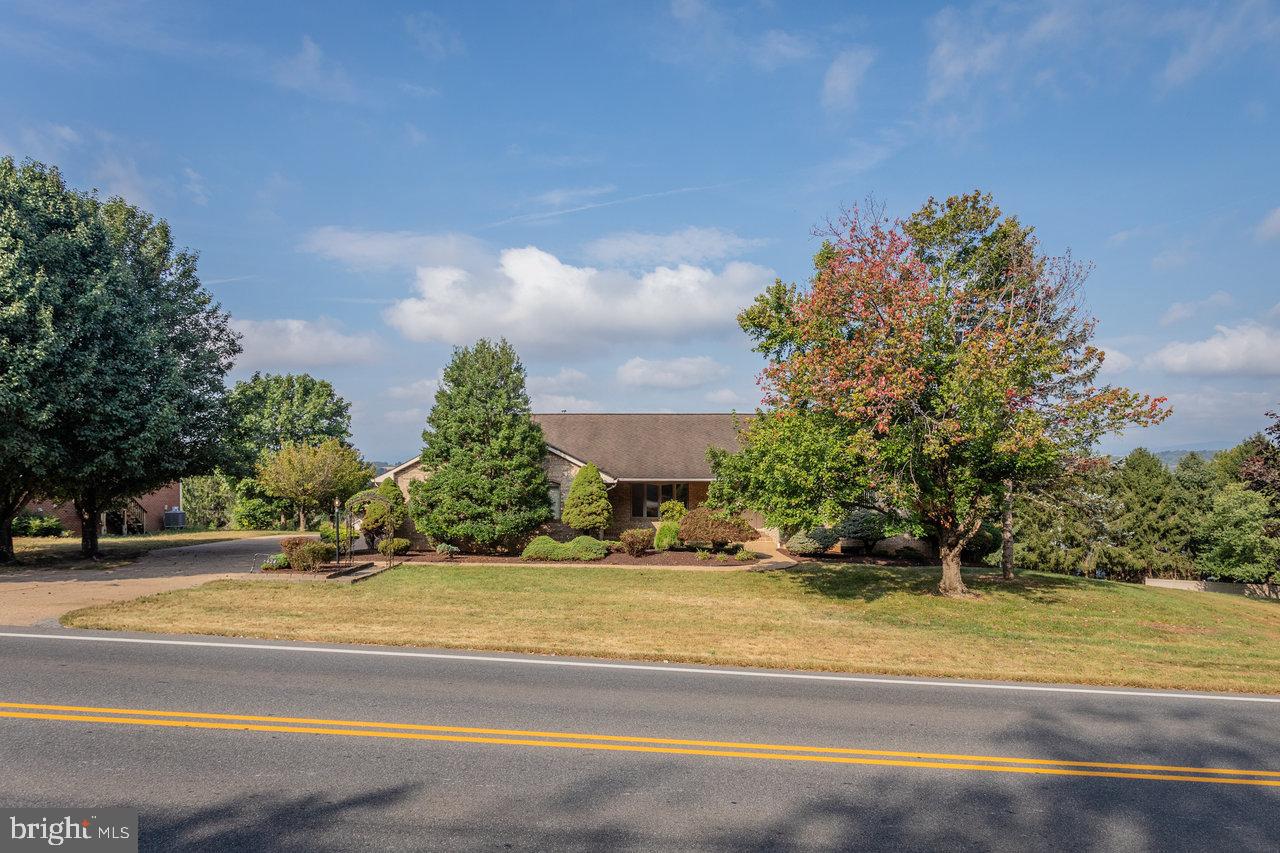 624 ERICKSON AVE, ROCKINGHAM, Virginia 22801, 3 Bedrooms Bedrooms, ,3 BathroomsBathrooms,Residential,For sale,624 ERICKSON AVE,VARO2002588 MLS # VARO2002588