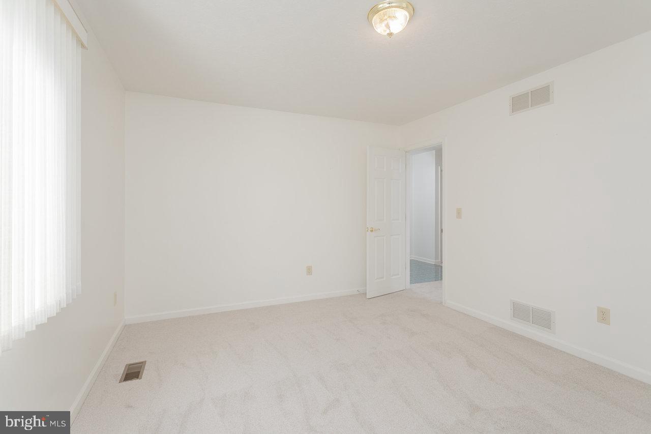 624 ERICKSON AVE, ROCKINGHAM, Virginia 22801, 3 Bedrooms Bedrooms, ,3 BathroomsBathrooms,Residential,For sale,624 ERICKSON AVE,VARO2002588 MLS # VARO2002588