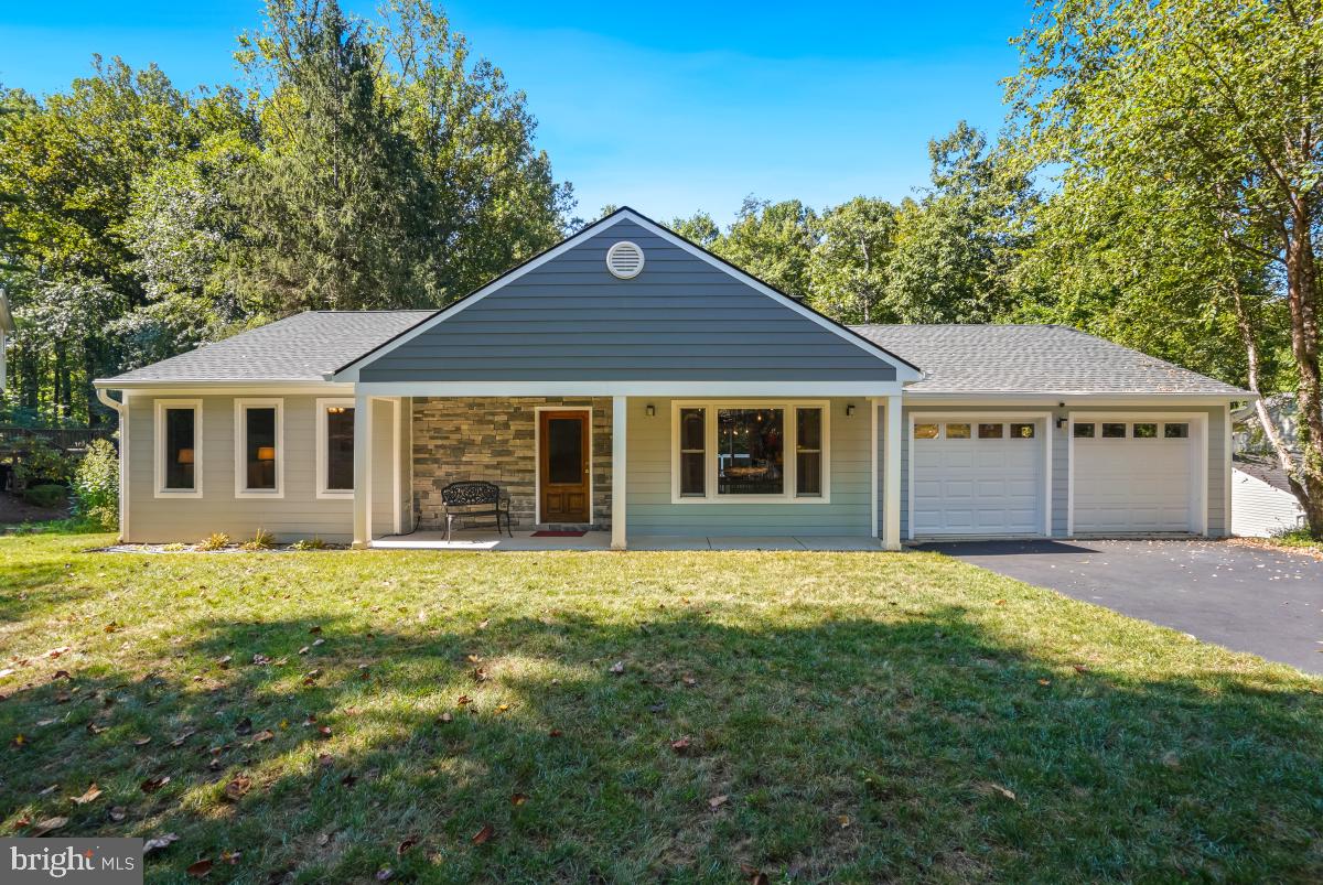 10411 ADEL RD, OAKTON, Virginia 22124, 3 Bedrooms Bedrooms, 13 Rooms Rooms,3 BathroomsBathrooms,Residential,For sale,10411 ADEL RD,VAFX2267812 MLS # VAFX2267812