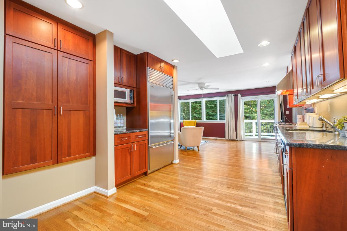 10411 ADEL RD, OAKTON, Virginia 22124, 3 Bedrooms Bedrooms, 13 Rooms Rooms,3 BathroomsBathrooms,Residential,For sale,10411 ADEL RD,VAFX2267812 MLS # VAFX2267812