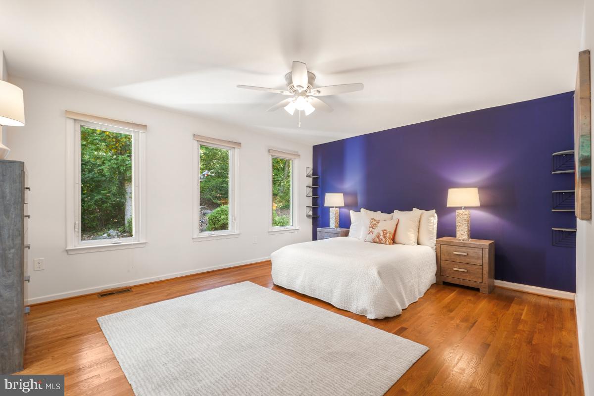 10411 ADEL RD, OAKTON, Virginia 22124, 3 Bedrooms Bedrooms, 13 Rooms Rooms,3 BathroomsBathrooms,Residential,For sale,10411 ADEL RD,VAFX2267812 MLS # VAFX2267812