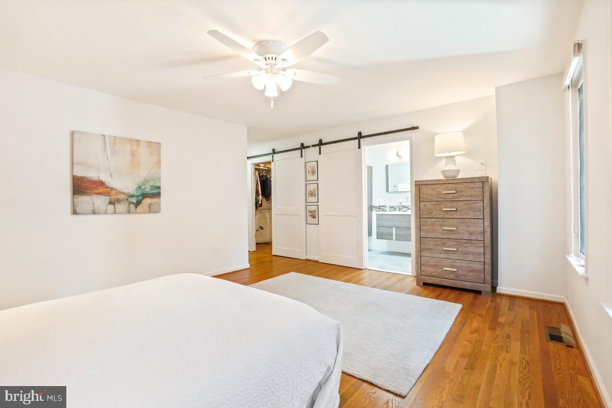 10411 ADEL RD, OAKTON, Virginia 22124, 3 Bedrooms Bedrooms, 13 Rooms Rooms,3 BathroomsBathrooms,Residential,For sale,10411 ADEL RD,VAFX2267812 MLS # VAFX2267812