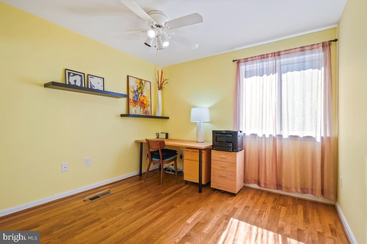 10411 ADEL RD, OAKTON, Virginia 22124, 3 Bedrooms Bedrooms, 13 Rooms Rooms,3 BathroomsBathrooms,Residential,For sale,10411 ADEL RD,VAFX2267812 MLS # VAFX2267812