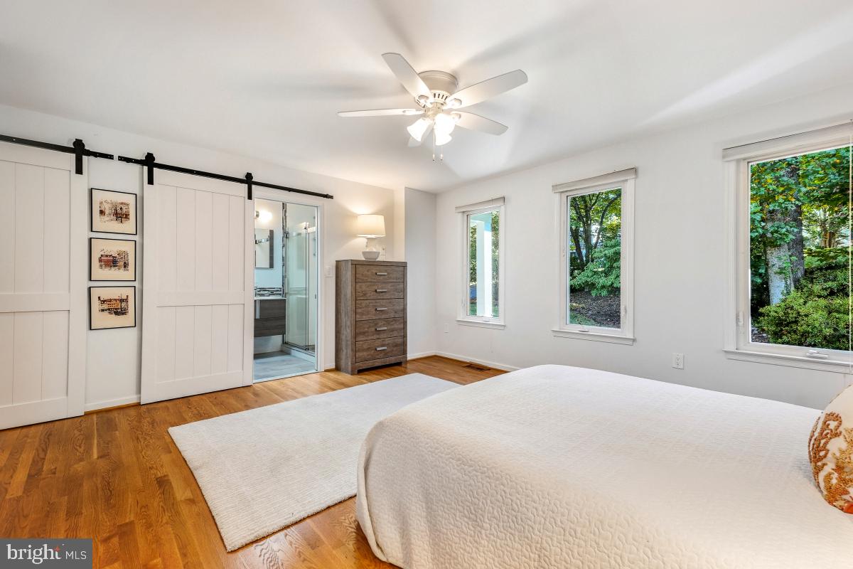 10411 ADEL RD, OAKTON, Virginia 22124, 3 Bedrooms Bedrooms, 13 Rooms Rooms,3 BathroomsBathrooms,Residential,For sale,10411 ADEL RD,VAFX2267812 MLS # VAFX2267812
