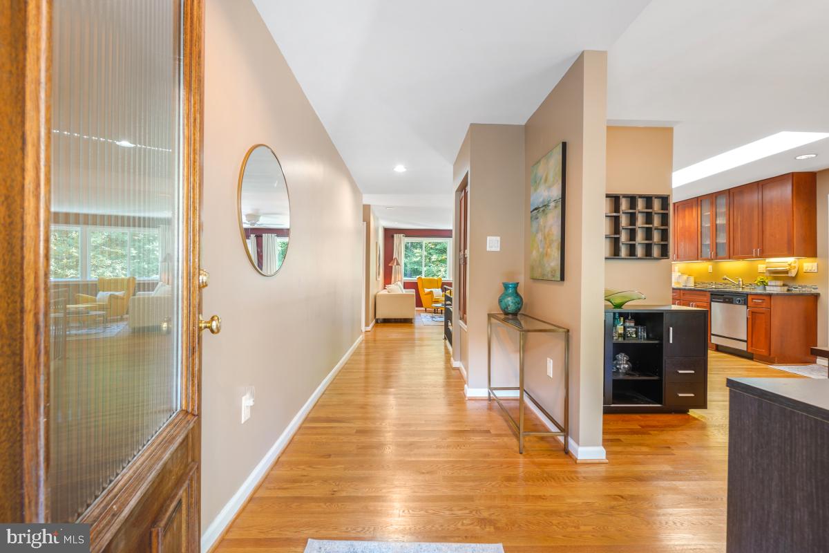 10411 ADEL RD, OAKTON, Virginia 22124, 3 Bedrooms Bedrooms, 13 Rooms Rooms,3 BathroomsBathrooms,Residential,For sale,10411 ADEL RD,VAFX2267812 MLS # VAFX2267812