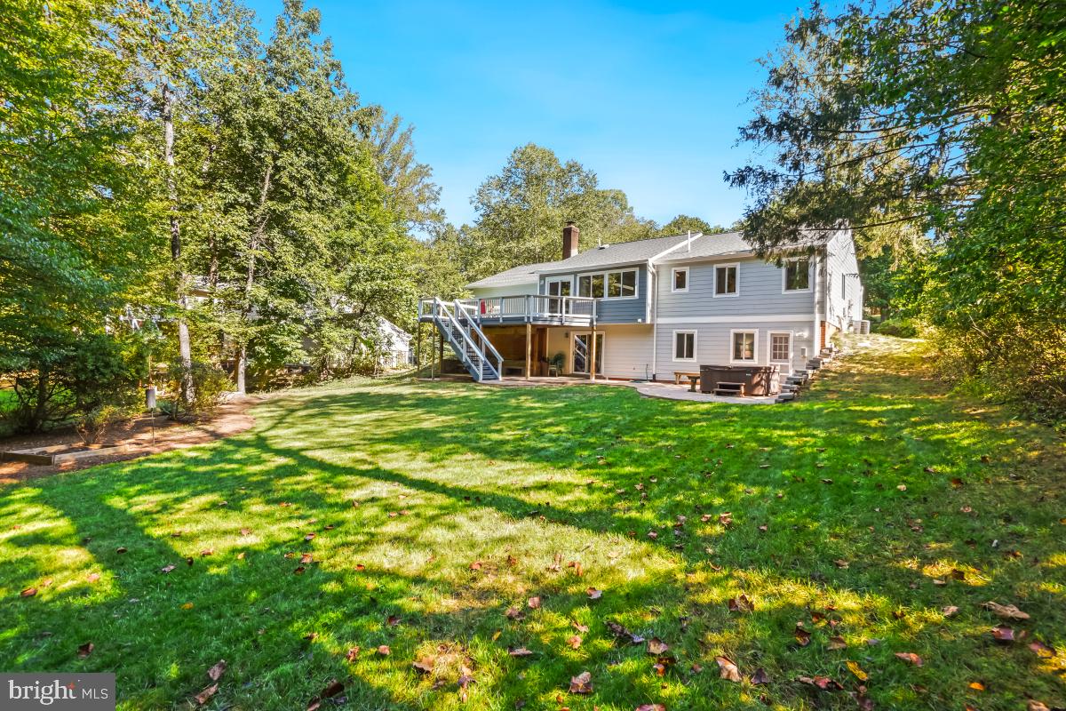 10411 ADEL RD, OAKTON, Virginia 22124, 3 Bedrooms Bedrooms, 13 Rooms Rooms,3 BathroomsBathrooms,Residential,For sale,10411 ADEL RD,VAFX2267812 MLS # VAFX2267812