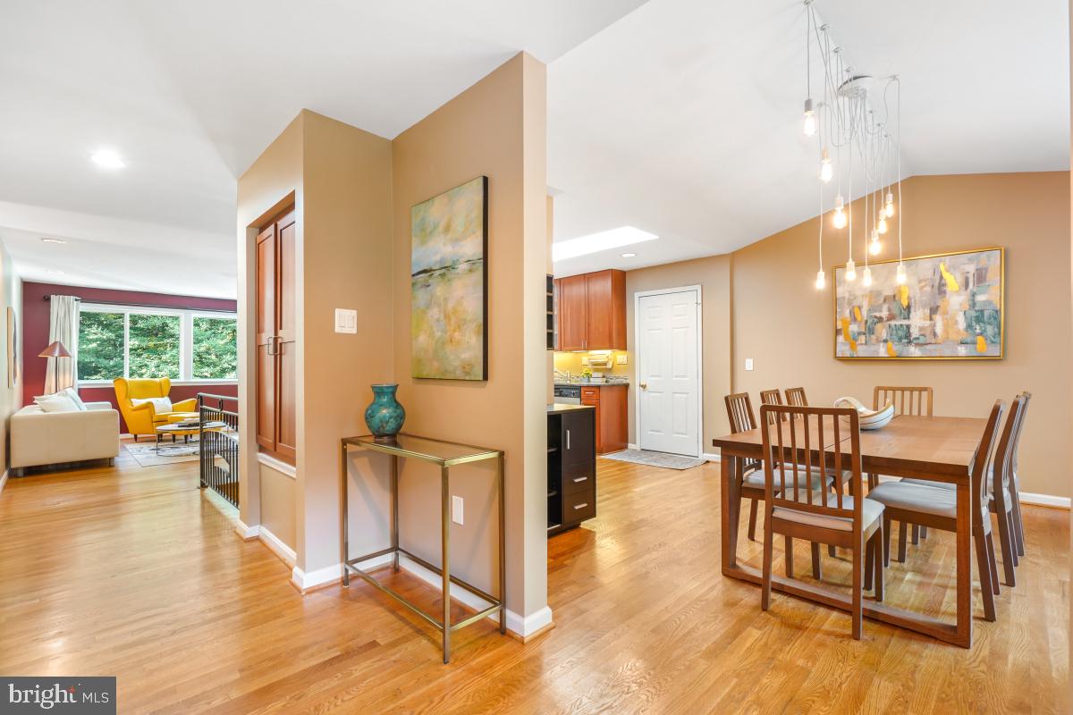 10411 ADEL RD, OAKTON, Virginia 22124, 3 Bedrooms Bedrooms, 13 Rooms Rooms,3 BathroomsBathrooms,Residential,For sale,10411 ADEL RD,VAFX2267812 MLS # VAFX2267812