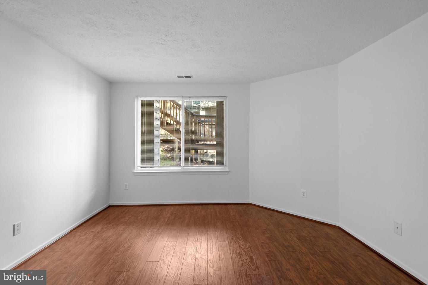 11733-C SUMMERCHASE CIR #1733C, RESTON, Virginia 20194, 2 Bedrooms Bedrooms, ,2 BathroomsBathrooms,Residential,For sale,11733-C SUMMERCHASE CIR #1733C,VAFX2267844 MLS # VAFX2267844