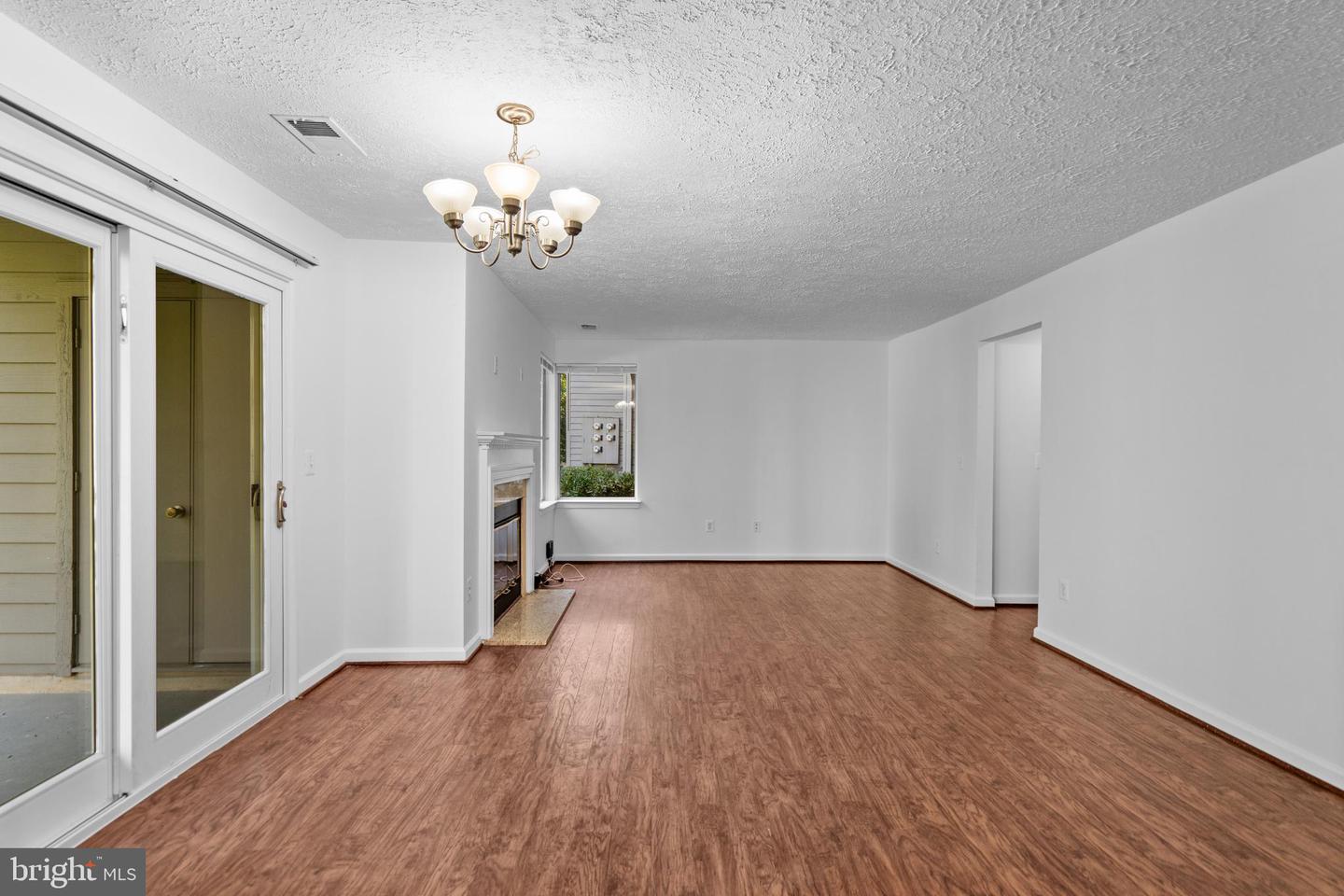 11733-C SUMMERCHASE CIR #1733C, RESTON, Virginia 20194, 2 Bedrooms Bedrooms, ,2 BathroomsBathrooms,Residential,For sale,11733-C SUMMERCHASE CIR #1733C,VAFX2267844 MLS # VAFX2267844