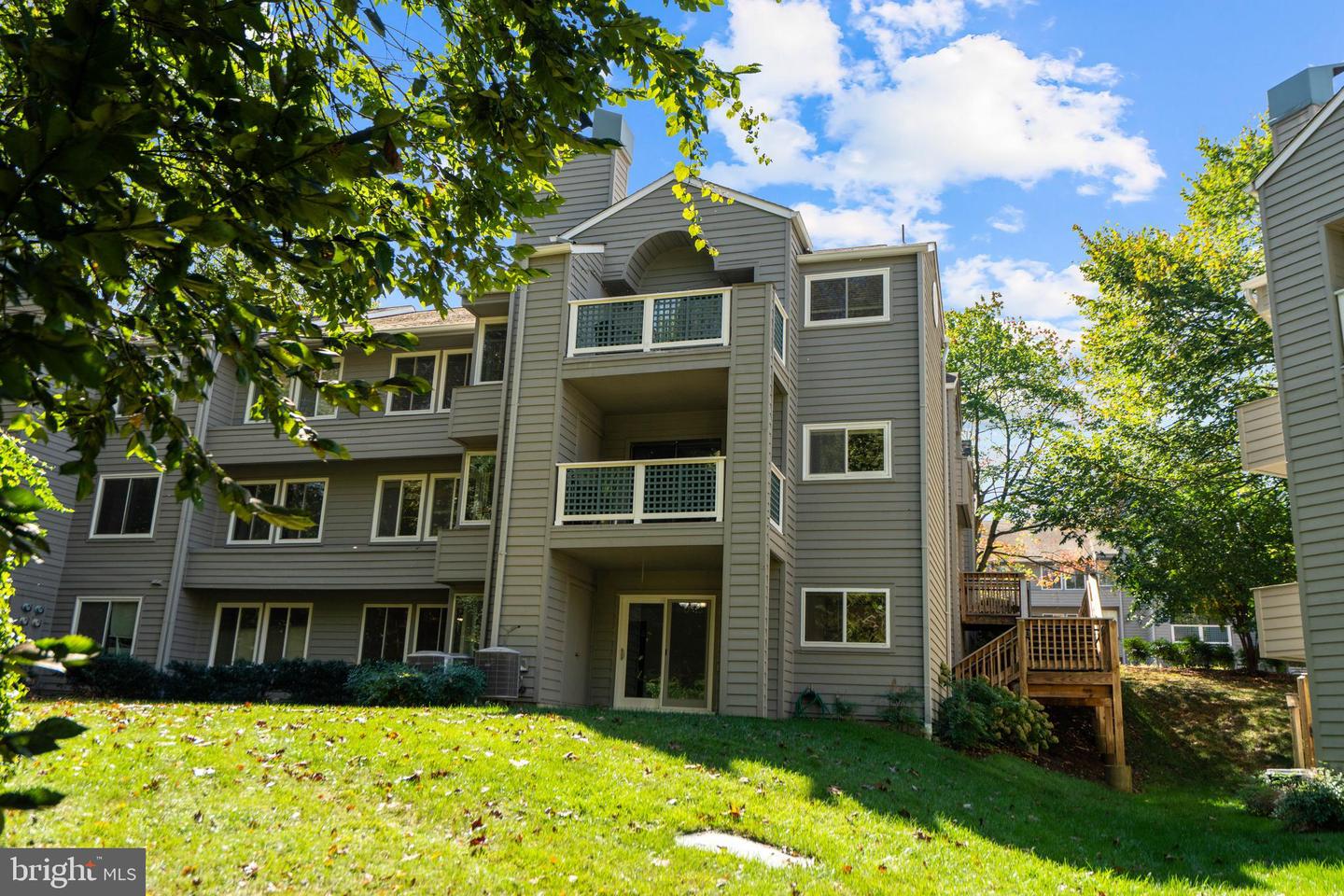 11733-C SUMMERCHASE CIR #1733C, RESTON, Virginia 20194, 2 Bedrooms Bedrooms, ,2 BathroomsBathrooms,Residential,For sale,11733-C SUMMERCHASE CIR #1733C,VAFX2267844 MLS # VAFX2267844