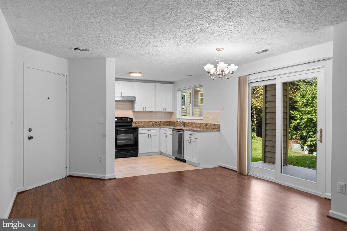 11733-C SUMMERCHASE CIR #1733C, RESTON, Virginia 20194, 2 Bedrooms Bedrooms, ,2 BathroomsBathrooms,Residential,For sale,11733-C SUMMERCHASE CIR #1733C,VAFX2267844 MLS # VAFX2267844