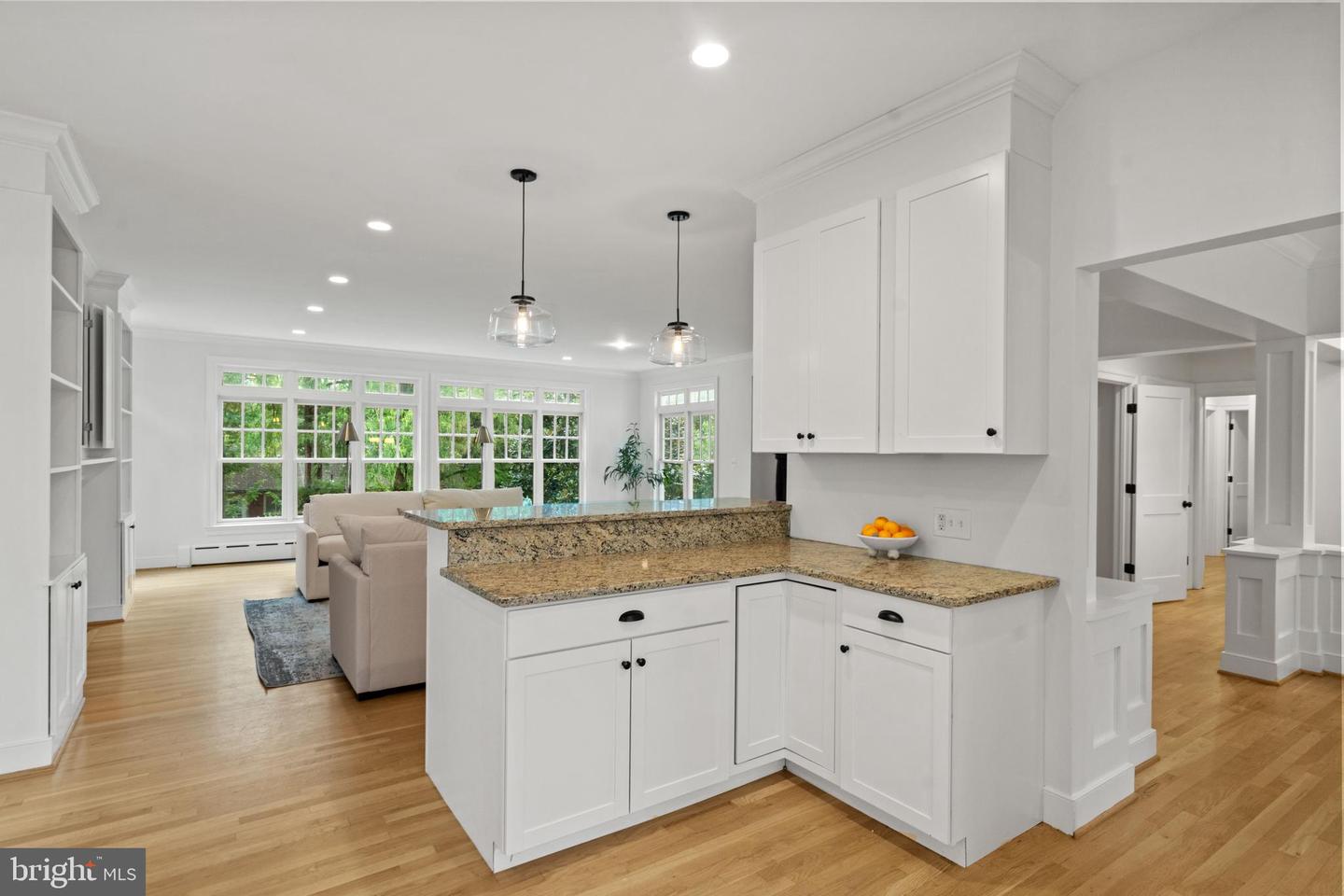 3722 N WOODROW ST, ARLINGTON, Virginia 22207, 6 Bedrooms Bedrooms, ,5 BathroomsBathrooms,Residential,For sale,3722 N WOODROW ST,VAAR2063822 MLS # VAAR2063822