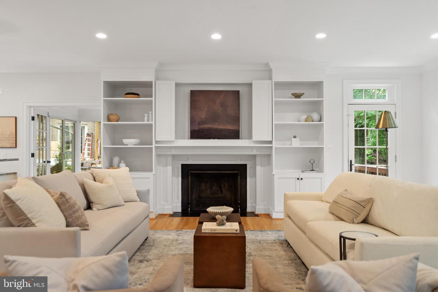3722 N WOODROW ST, ARLINGTON, Virginia 22207, 6 Bedrooms Bedrooms, ,5 BathroomsBathrooms,Residential,For sale,3722 N WOODROW ST,VAAR2063822 MLS # VAAR2063822