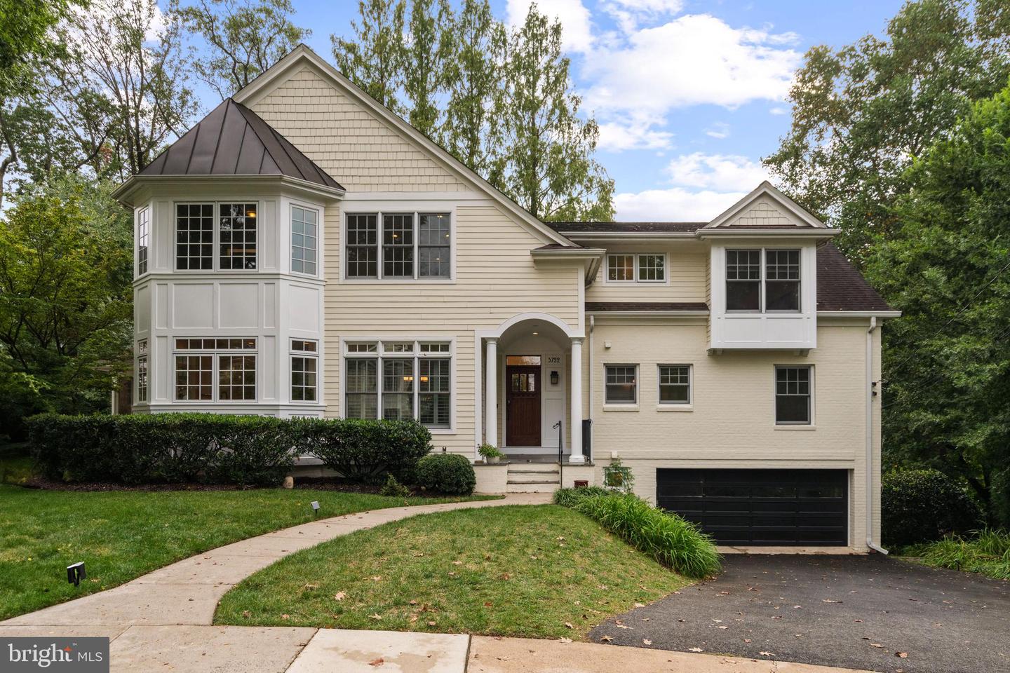 3722 N WOODROW ST, ARLINGTON, Virginia 22207, 6 Bedrooms Bedrooms, ,5 BathroomsBathrooms,Residential,For sale,3722 N WOODROW ST,VAAR2063822 MLS # VAAR2063822