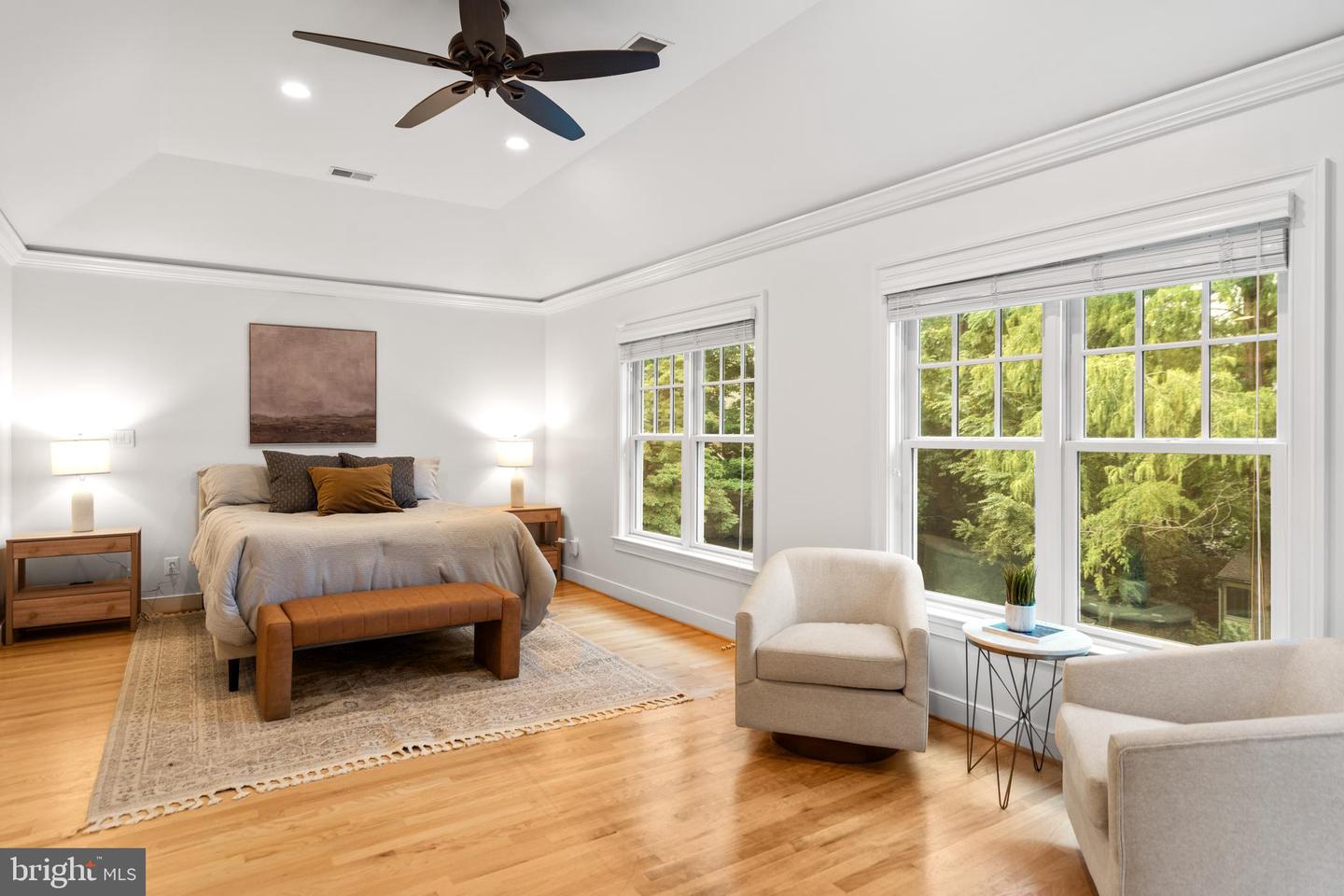 3722 N WOODROW ST, ARLINGTON, Virginia 22207, 6 Bedrooms Bedrooms, ,5 BathroomsBathrooms,Residential,For sale,3722 N WOODROW ST,VAAR2063822 MLS # VAAR2063822